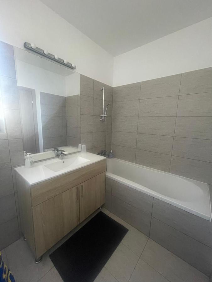 Greenfield Baneasa Apartment In Bucureşti Ngoại thất bức ảnh